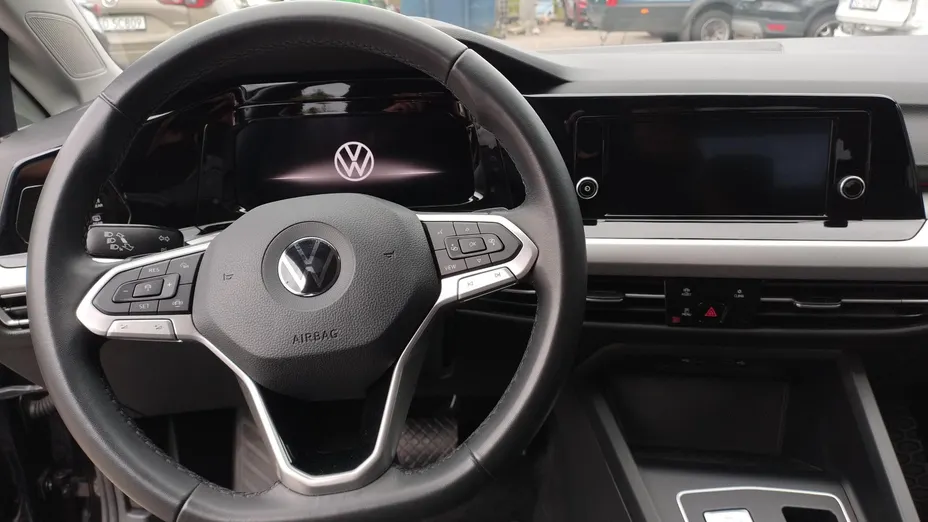 VOLKSWAGEN Golf Golf VIII 1.0 eTSI Life DSG