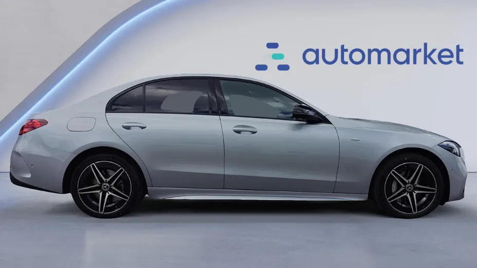 MERCEDES-BENZ C Klasa C 300 de PHEV 4-Matic AMG Nowy