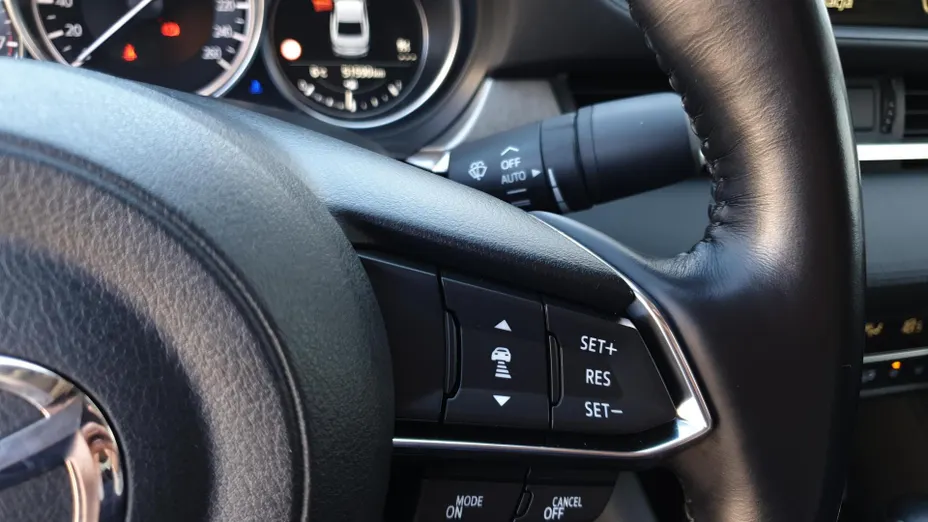 MAZDA 6 6 2.0 Center-Line aut