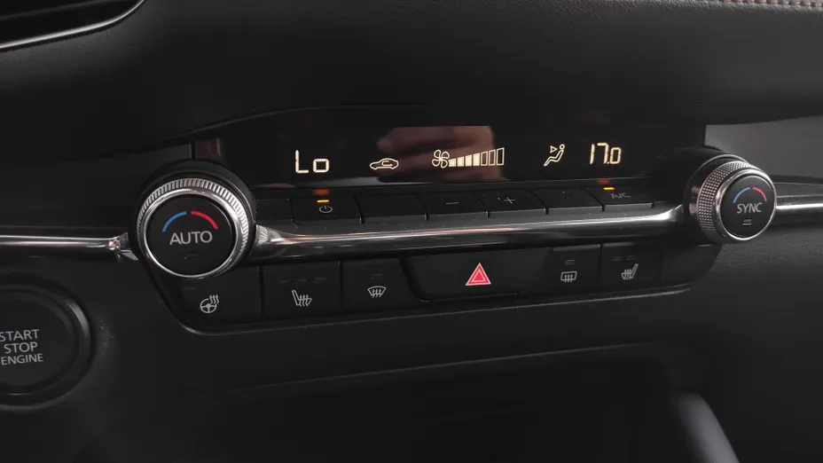 MAZDA 3 3 2.0 mHEV Kanjo aut