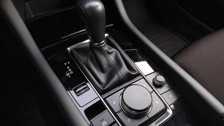 MAZDA 3 3 2.0 mHEV Kanjo aut