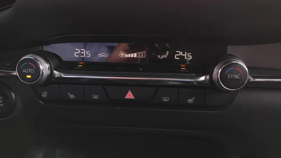 MAZDA 3 3 2.0 mHEV Kanjo aut