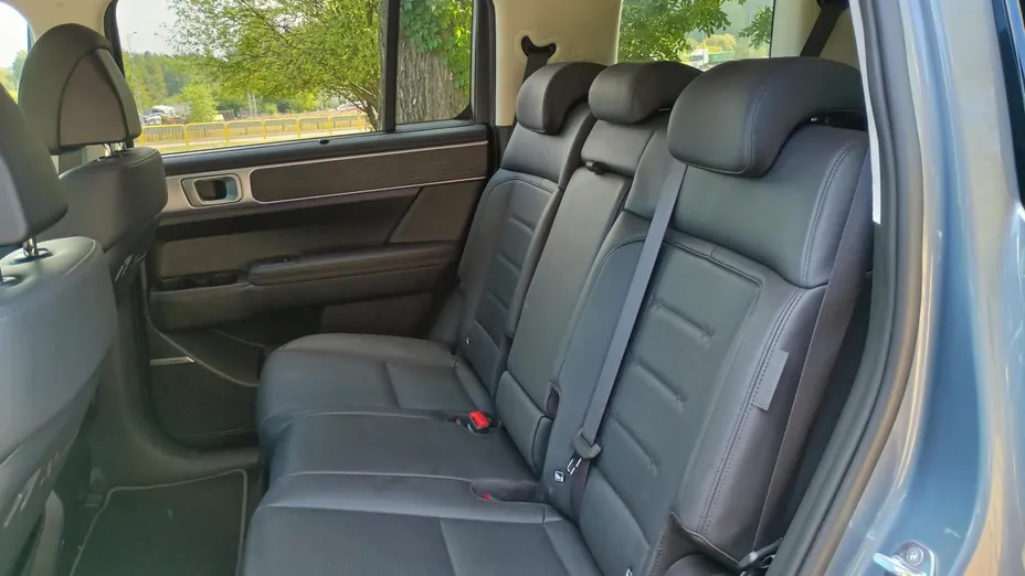 HYUNDAI Santa Fe Santa Fe 1.6 T-GDI HEV Platinum 4WD aut 7os.