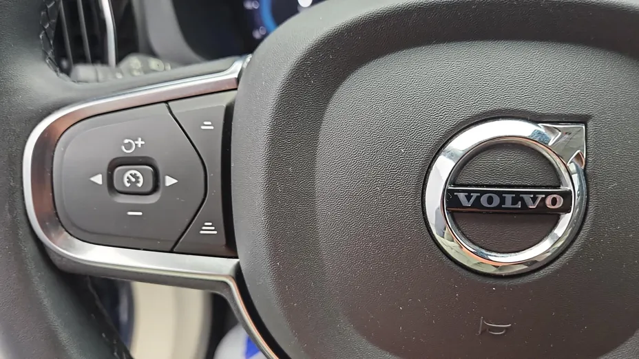 VOLVO XC60 XC60 B4 B Core aut