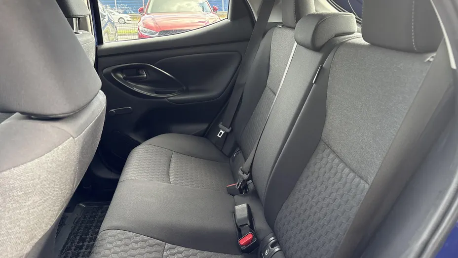 TOYOTA Yaris Yaris 1.5 Comfort