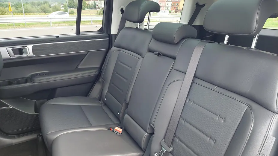 HYUNDAI Santa Fe Santa Fe 1.6 T-GDI HEV Platinum 4WD aut 7os. Nowy