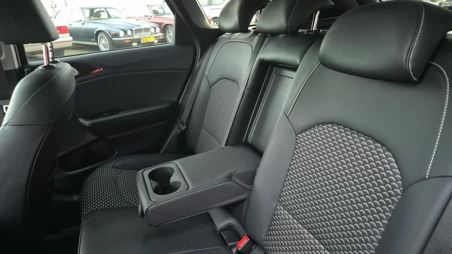 KIA Cee'd Ceed 1.5 T-GDI Tribute DCT