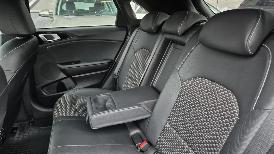 KIA Cee'd Ceed 1.5 T-GDI Tribute DCT