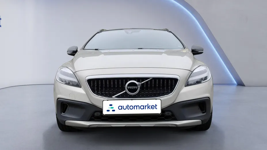 VOLVO V40 Cross Country V40 CC T3 Drive-E Summum aut