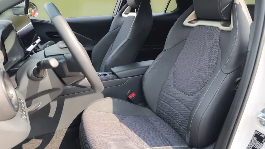 TOYOTA C-HR C-HR 2.0 PHEV Dynamic Force Style
