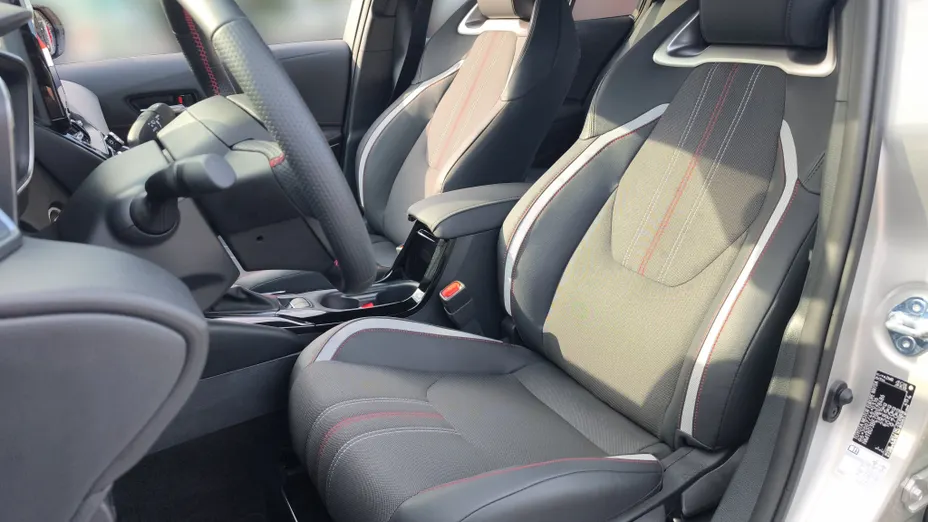 TOYOTA Corolla Corolla 1.8 Hybrid GR Sport