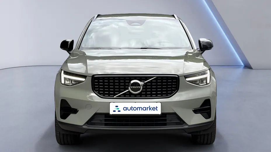 VOLVO XC40 XC40 B4 Plus Dark aut