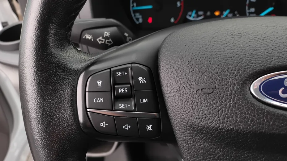 FORD Transit Custom Transit Custom 320 L2H1 Trend