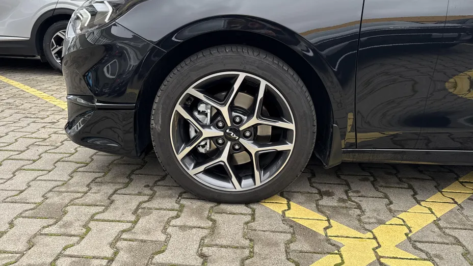 KIA Cee'd Ceed 1.5 T-GDI Tribute DCT