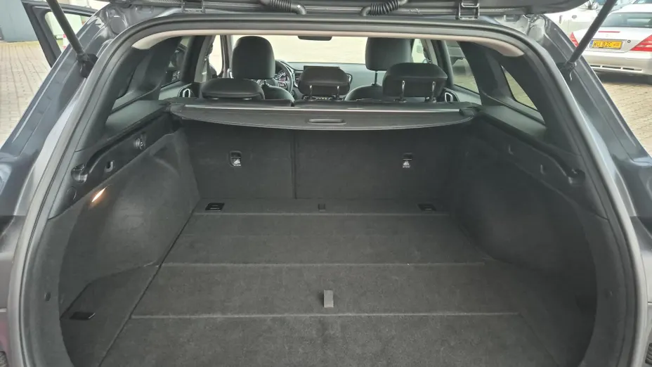 KIA Cee'd Ceed 1.5 T-GDI Tribute DCT