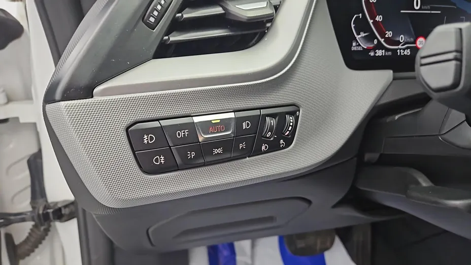 BMW Seria 2 216d Advantage aut