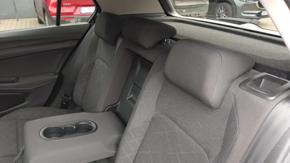 VOLKSWAGEN Golf Golf VIII 1.0 eTSI Life DSG