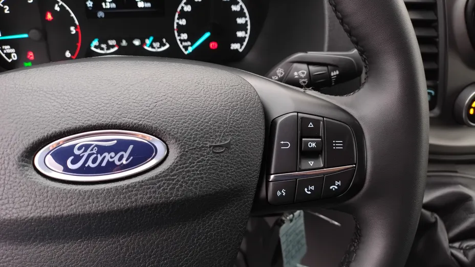 FORD Transit Custom Transit Custom 340 L2H1 Trend