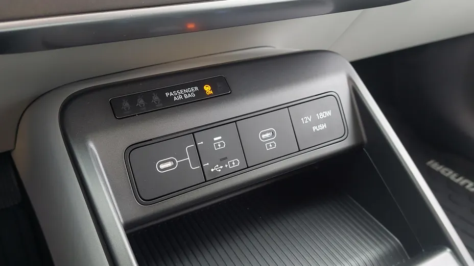 HYUNDAI Kona Kona Electric 65kWh Smart Nowy