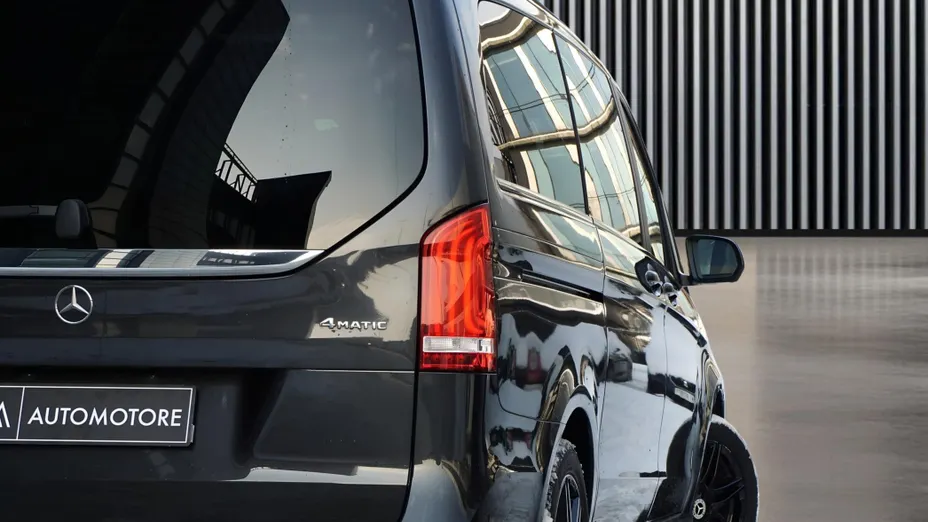 MERCEDES-BENZ V Klasa V 300 d 4-Matic Avantgarde 9G-Tronic (długi)