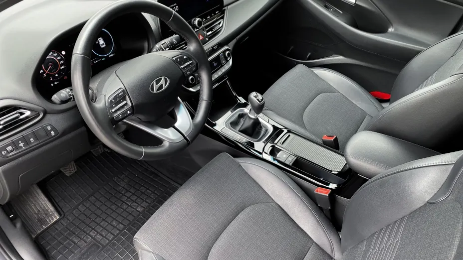 HYUNDAI i30 i30 1.5 T-GDI 48V Smart