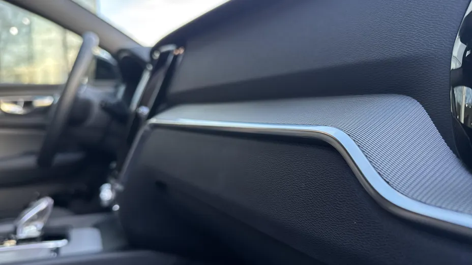 VOLVO V60 V60 B4 D Plus Dark aut