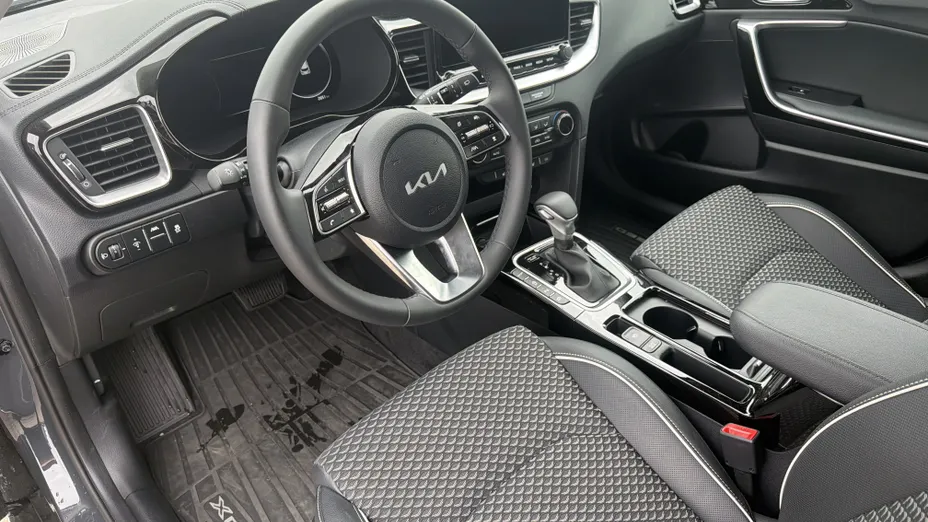 KIA XCeed XCeed 1.6 T-GDI Business Line DCT