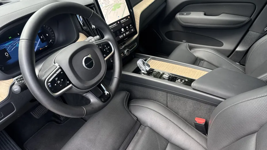 VOLVO XC60 XC60 B5 B AWD Ultra Dark aut