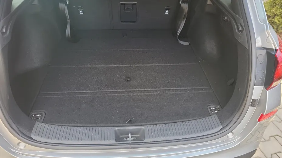 HYUNDAI i30 i30 1.5 T-GDI 48V Smart