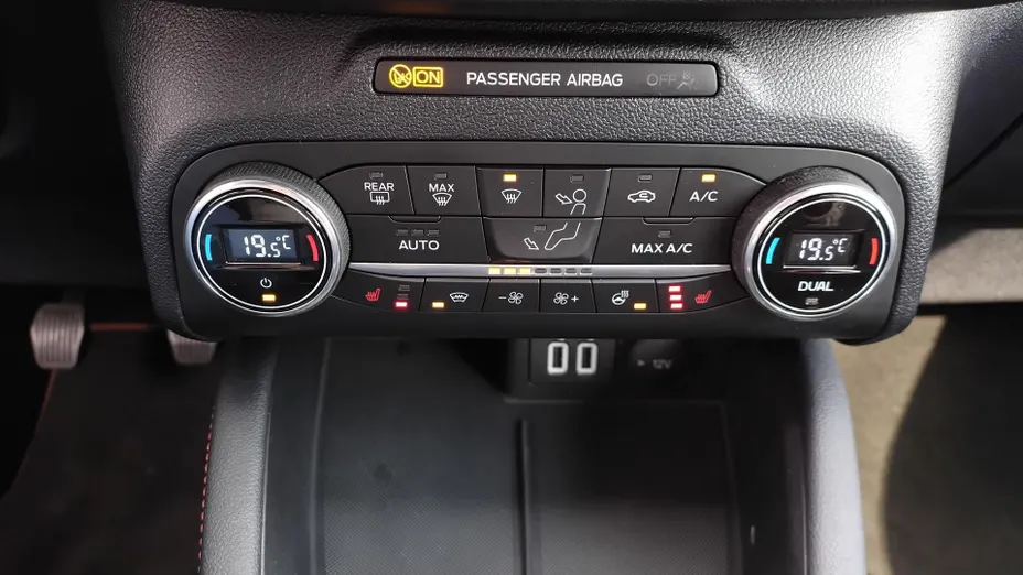 FORD Kuga Kuga 1.5 EcoBoost FWD ST-Line