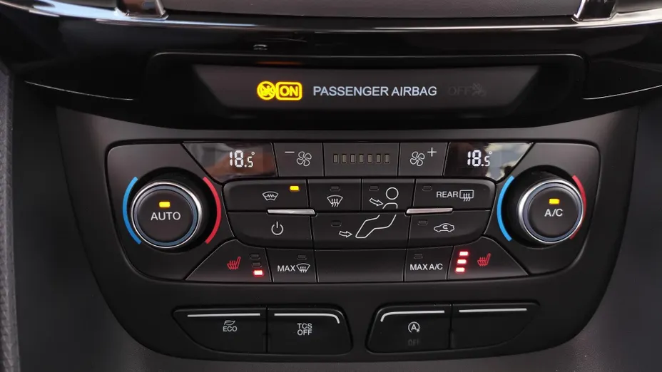 FORD Tourneo Connect Tourneo Connect 1.5 EcoBlue Titanium PowerShift