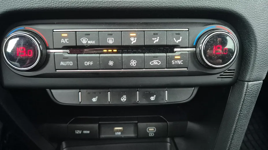 KIA Cee'd Ceed 1.5 T-GDI M