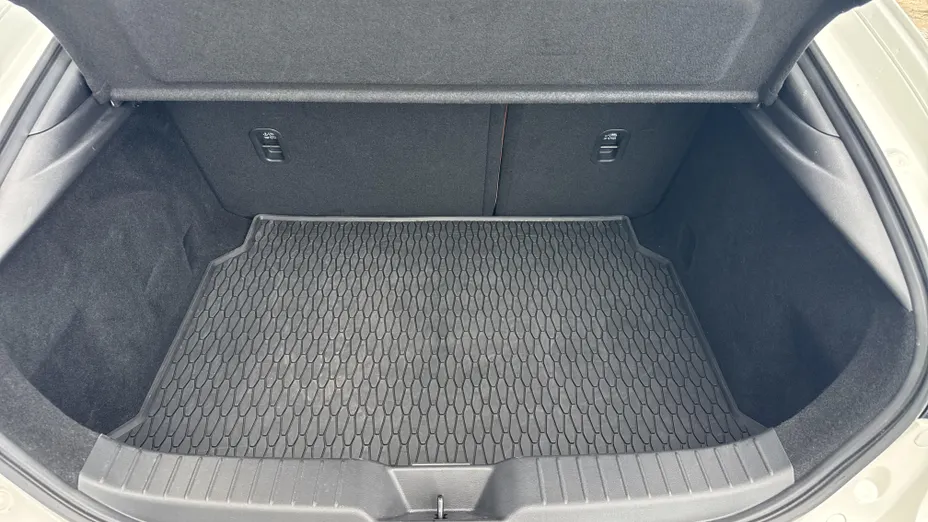 MAZDA 3 3 2.0 mHEV Nagisa aut