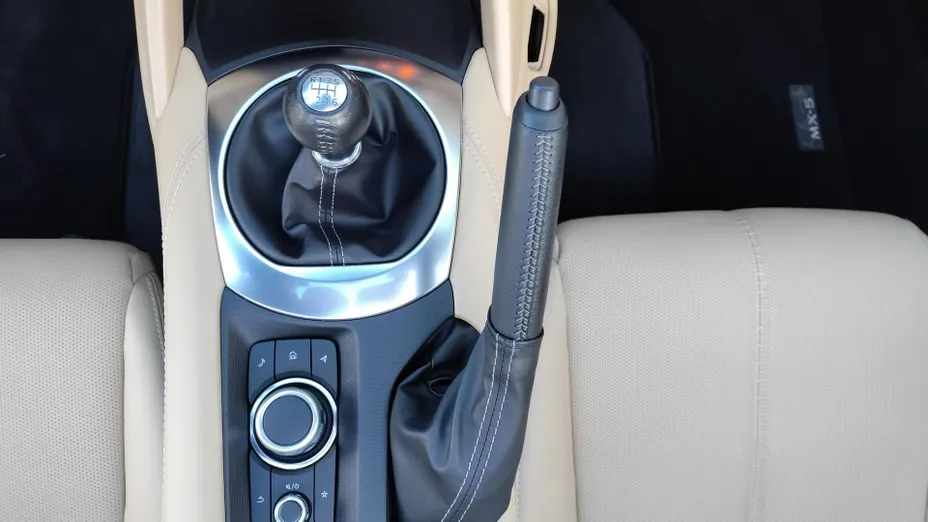 MAZDA MX-5 MX-5 1.5 Kazari