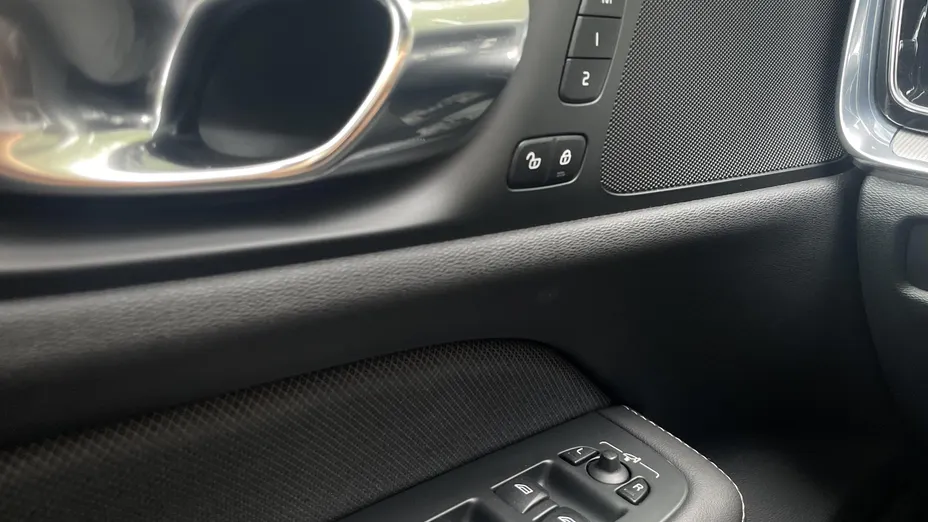 VOLVO V60 V60 T5 R-Design aut