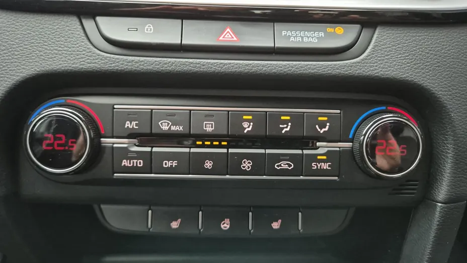 KIA Cee'd Ceed 1.5 T-GDI Tribute DCT