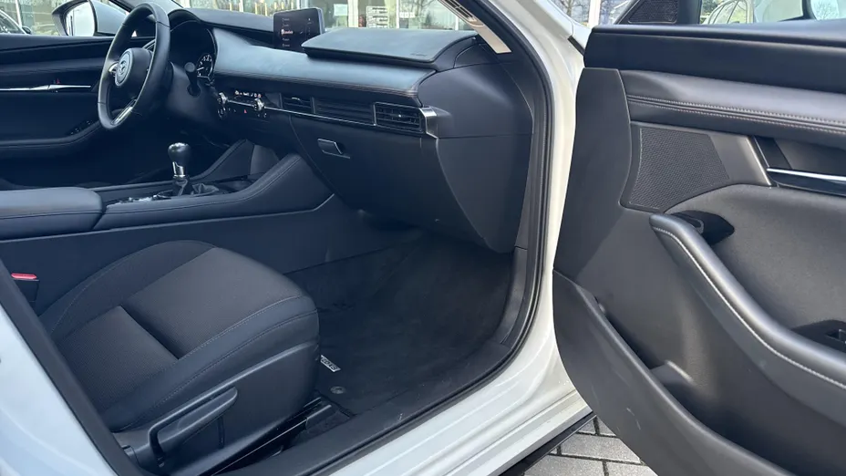 MAZDA 3 3 2.0 mHEV Centre-Line