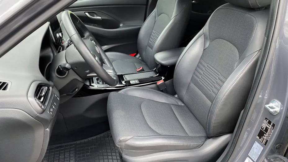 HYUNDAI i30 i30 1.5 T-GDI 48V Smart
