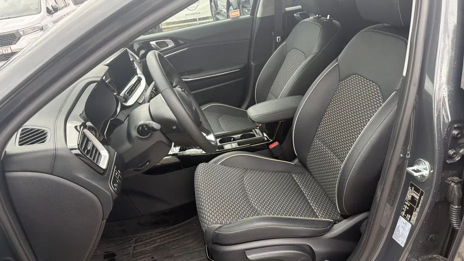 KIA XCeed XCeed 1.6 T-GDI Business Line DCT