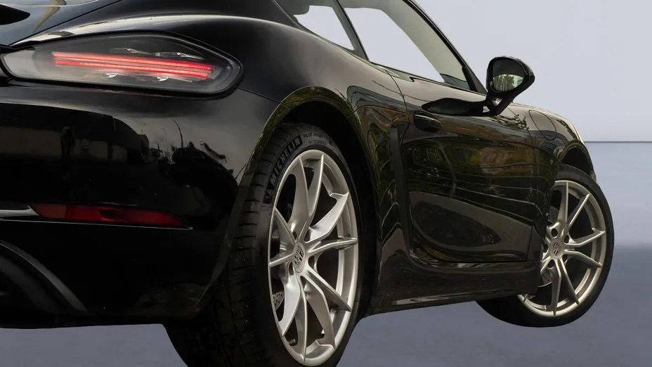 PORSCHE Cayman 718 Cayman GPF PDK
