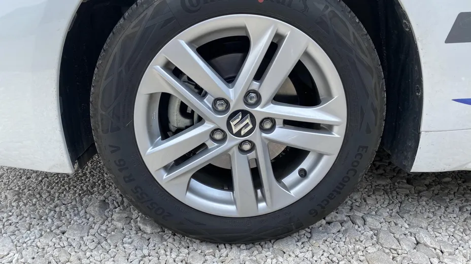 SUZUKI Swace Swace 1.8 Hybrid Elegance CVT