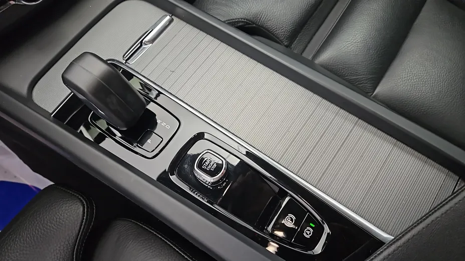 VOLVO xc60 XC60 B4 B Plus Bright aut