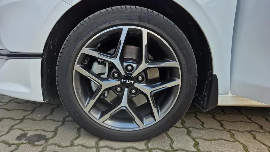 KIA Cee'd Ceed 1.5 T-GDI Tribute DCT