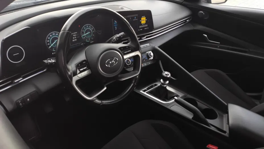 HYUNDAI Elantra Elantra 1.6 Executive