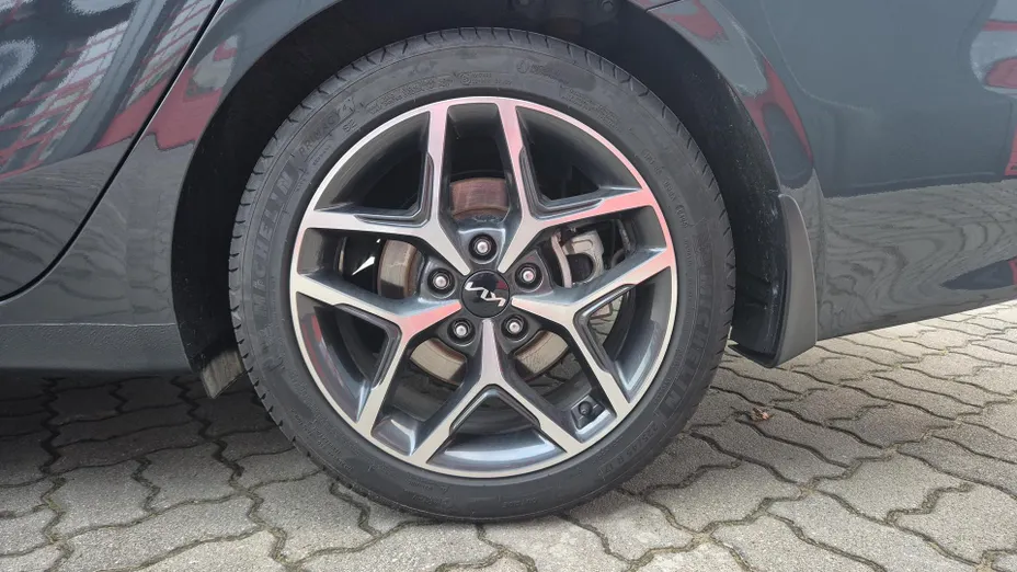 KIA Cee'd Ceed 1.5 T-GDI Tribute DCT