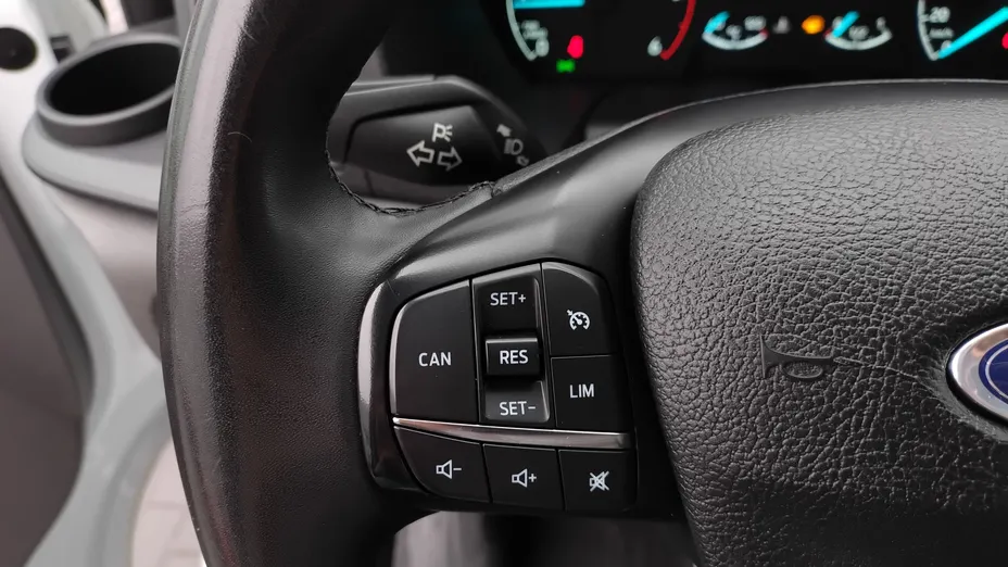 FORD Transit Custom Transit Custom 320 L2H1 Trend