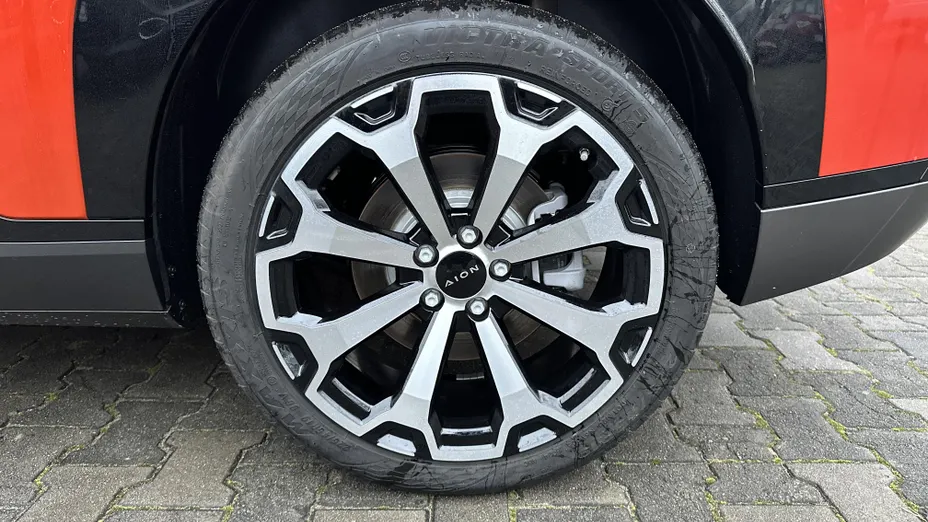 AION V V 75.3kWh Luxury Nowy