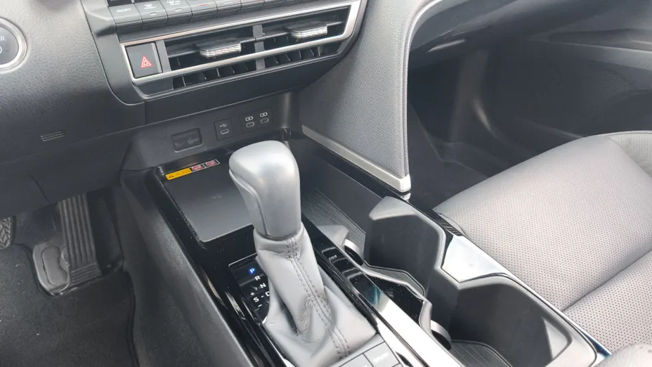 TOYOTA Camry Camry 2.5 Hybrid Dynamic Force Prestige e-CVT