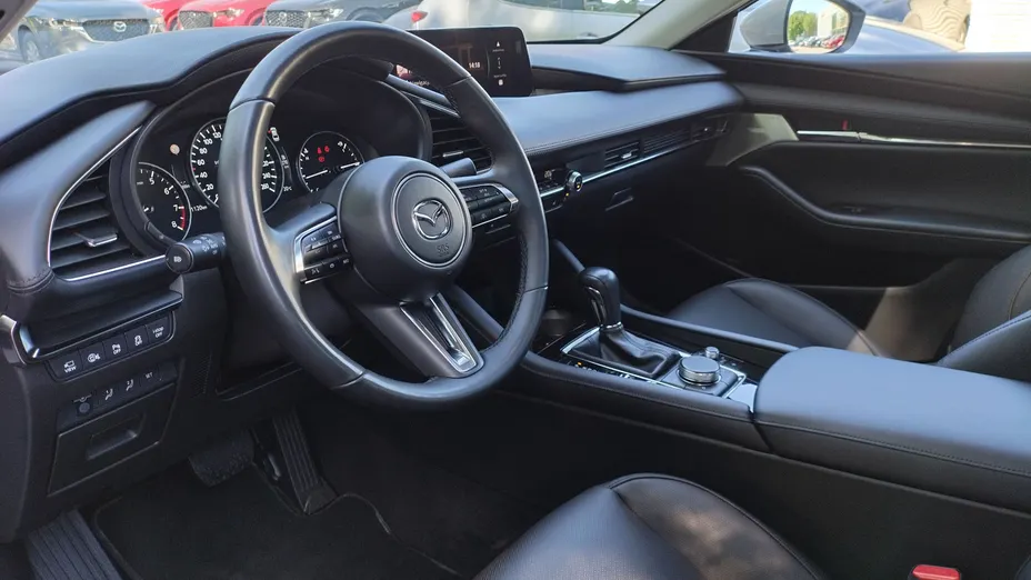 MAZDA 3 3 2.0 mHEV Takumi aut