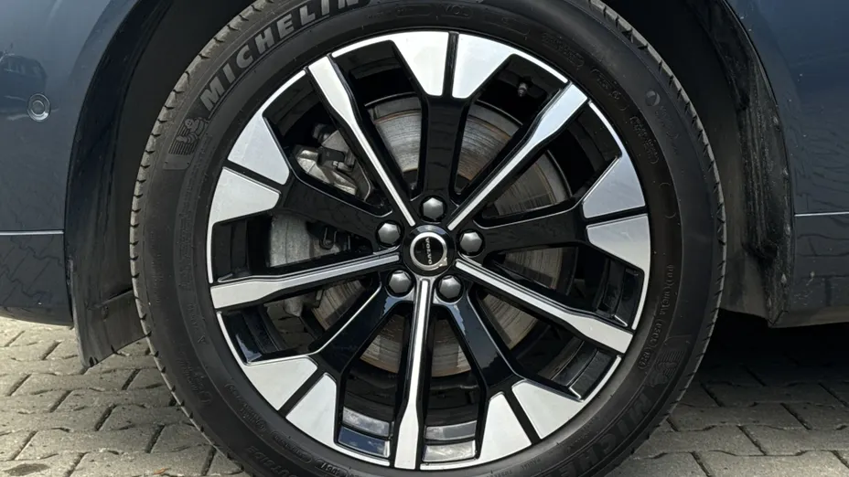 VOLVO XC60 XC60 B5 B AWD Ultra Dark aut